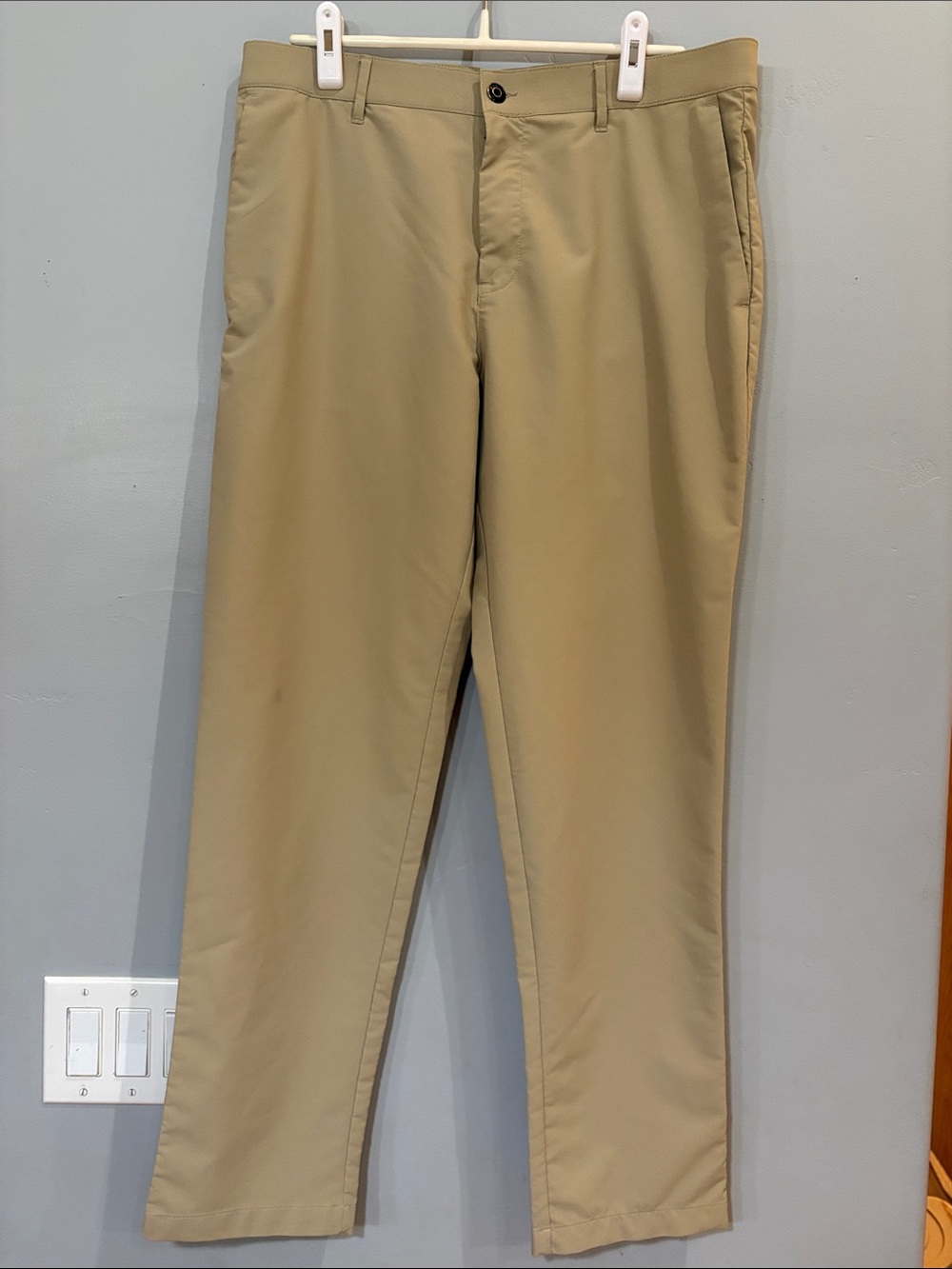 Banana Republic Men’s 36x32 Tan Performance Pants Khaki Stretch Tech